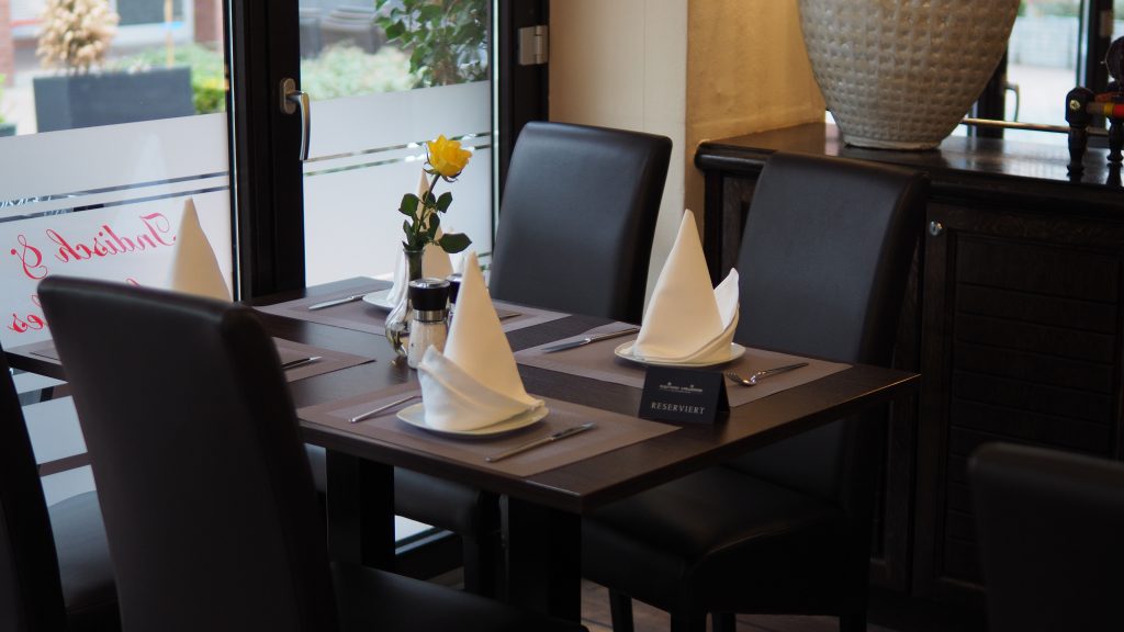 Reservierter Tisch im Restaurant Prinz Buer